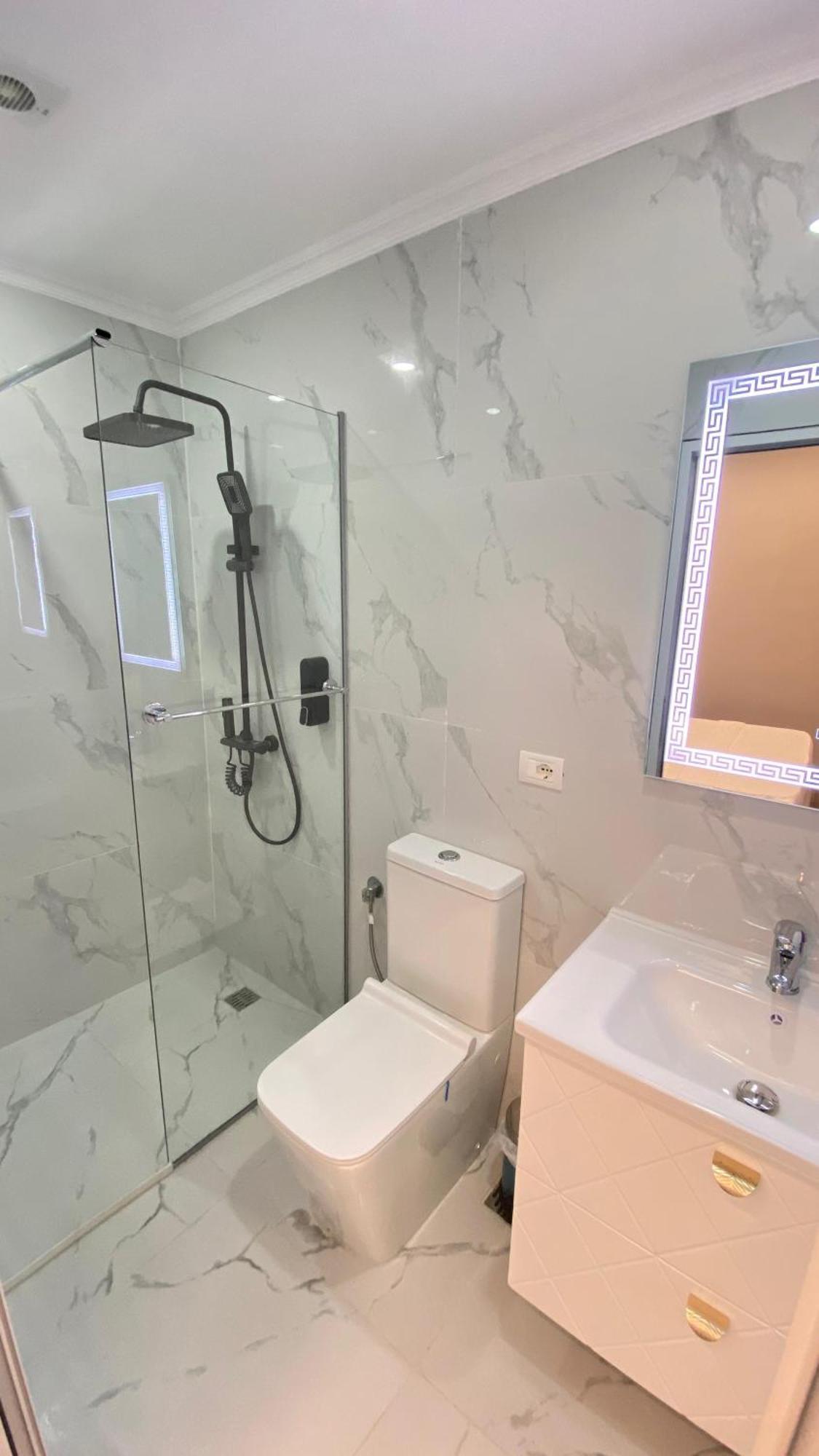 Guest House Luli Strumi Μπεράτ Εξωτερικό φωτογραφία