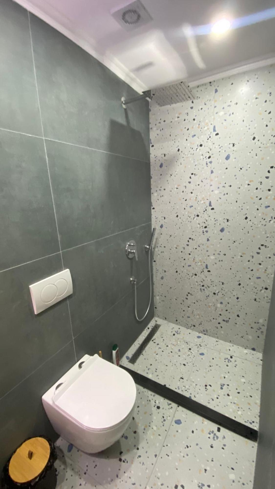 Guest House Luli Strumi Μπεράτ Εξωτερικό φωτογραφία