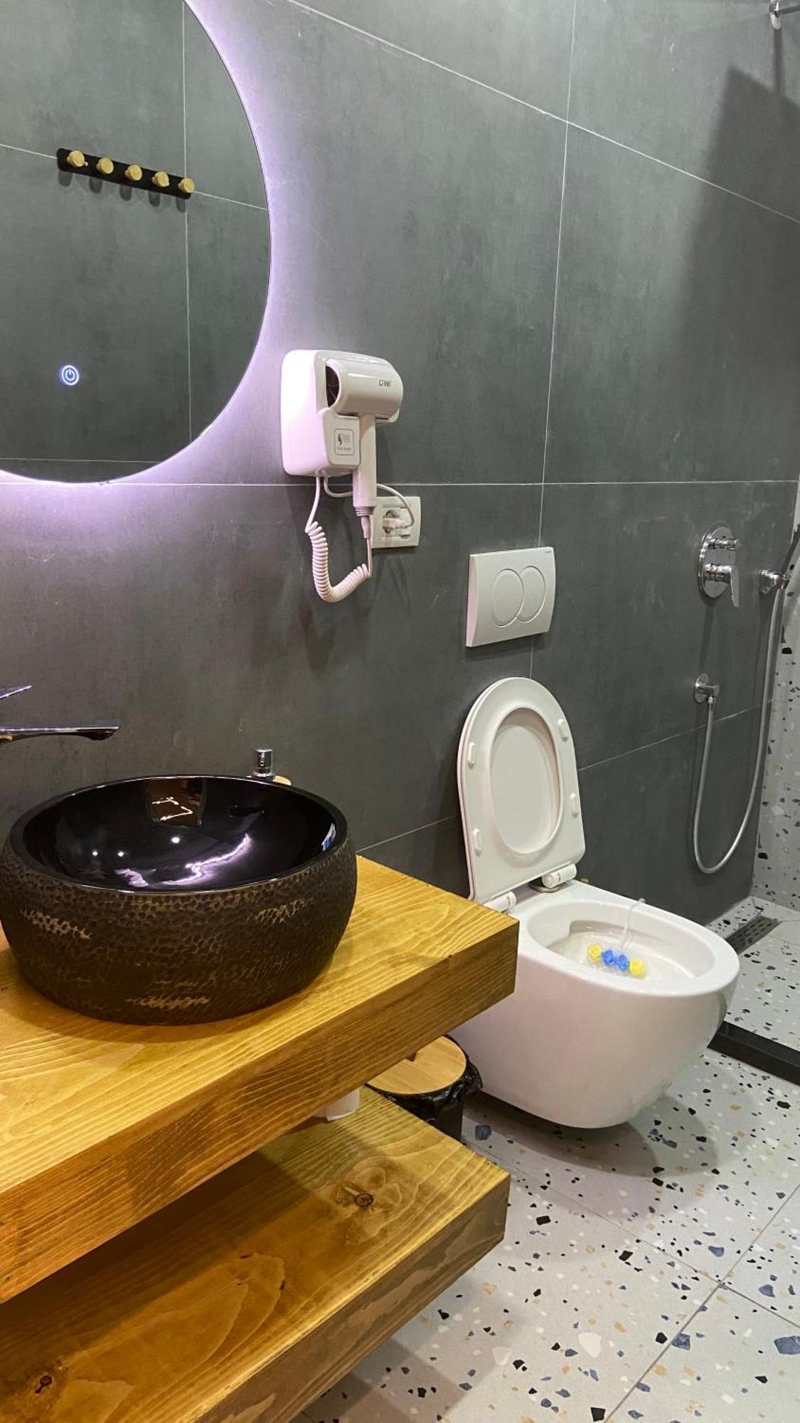 Guest House Luli Strumi Μπεράτ Εξωτερικό φωτογραφία